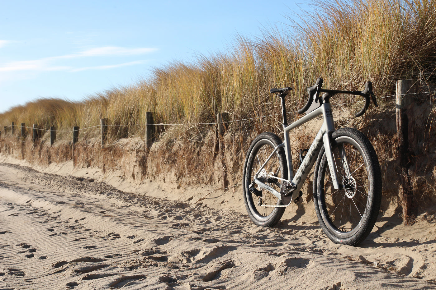 Storm Makai | Beach & Gravel